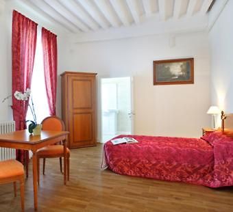 Villa Medicis Отон Екстериор снимка